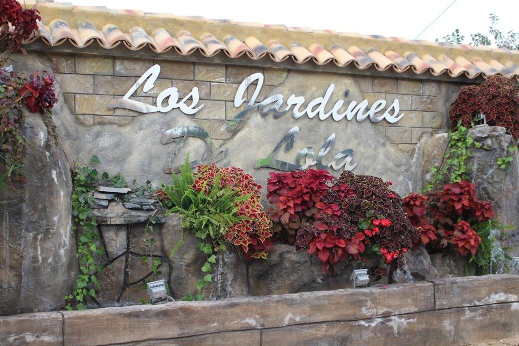 Los Jardines De Lola Daimés Exteriér fotografie